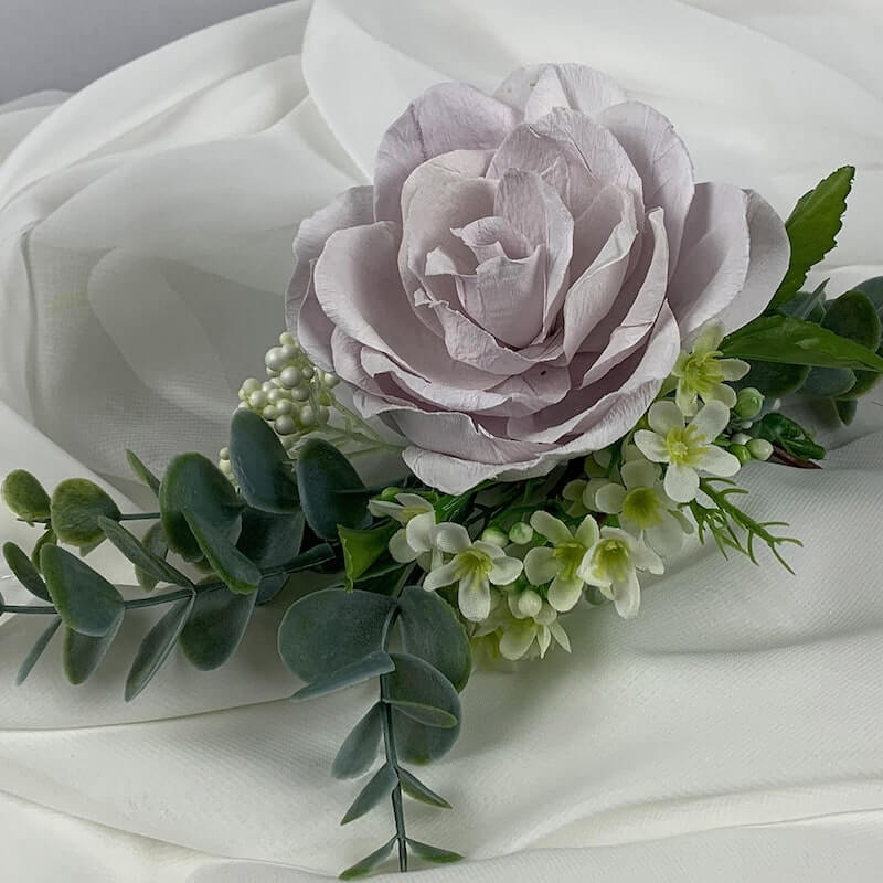 Elegant and understated single hand-crafted paper rose comb, with artificial flowers and eucalyptus will delight any bride with its subtle glamour. This accessory can be colour matched to your wedding colour theme and can be worn by both bride and bridesmaids. Atelier Blooms Auckland